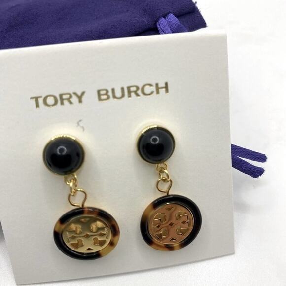 New Tory Burch Gold Tortoise Logo Dangle Earrings - Picture 1 of 4